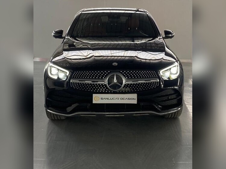 Mercedes Benz GLC 300 COUPE 4 MATIC 9G TRONIC foto 4